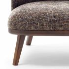 Stof lounge stol med massivt træ base fremstillet i Italien - Pepina Viadurini
