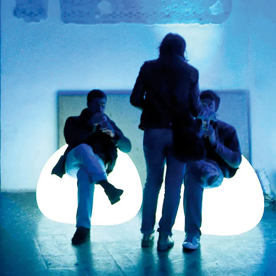 Udendørs lysende lænestol med LED lys i polyethylen Fremstillet i Italien - Ervin Viadurini