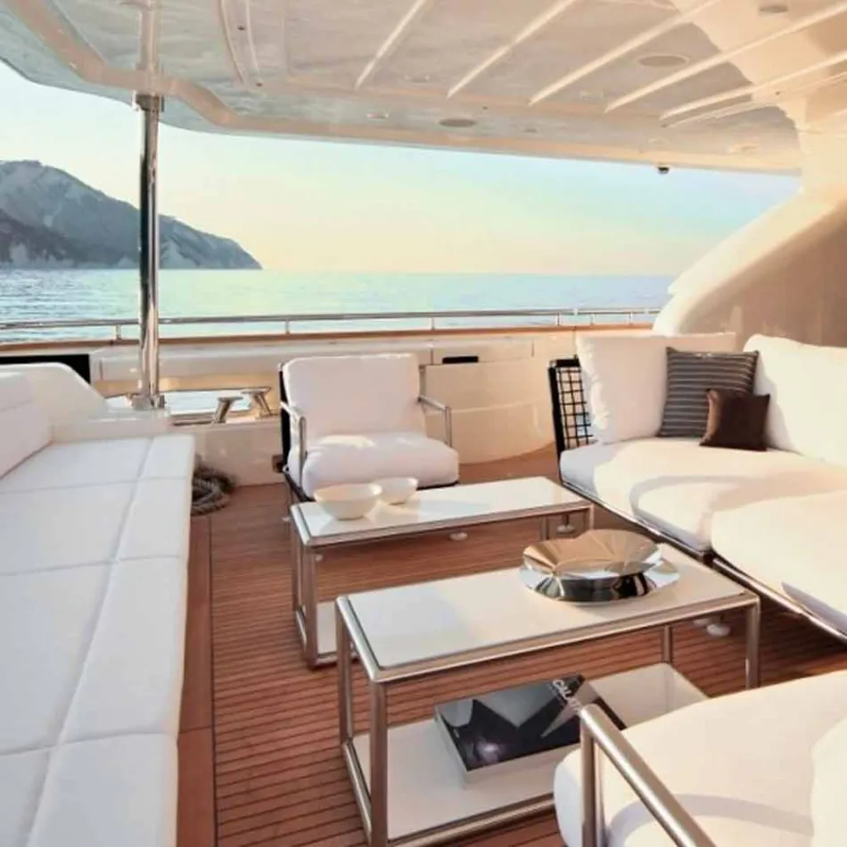 Moderne design lænestol i stål og sort eller hvid PVC til udendørs - Ontario2 Viadurini