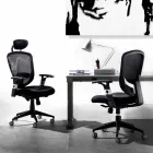 Halvvejs og moderne operativ drejelig lænestol i sort mesh - Simona Viadurini