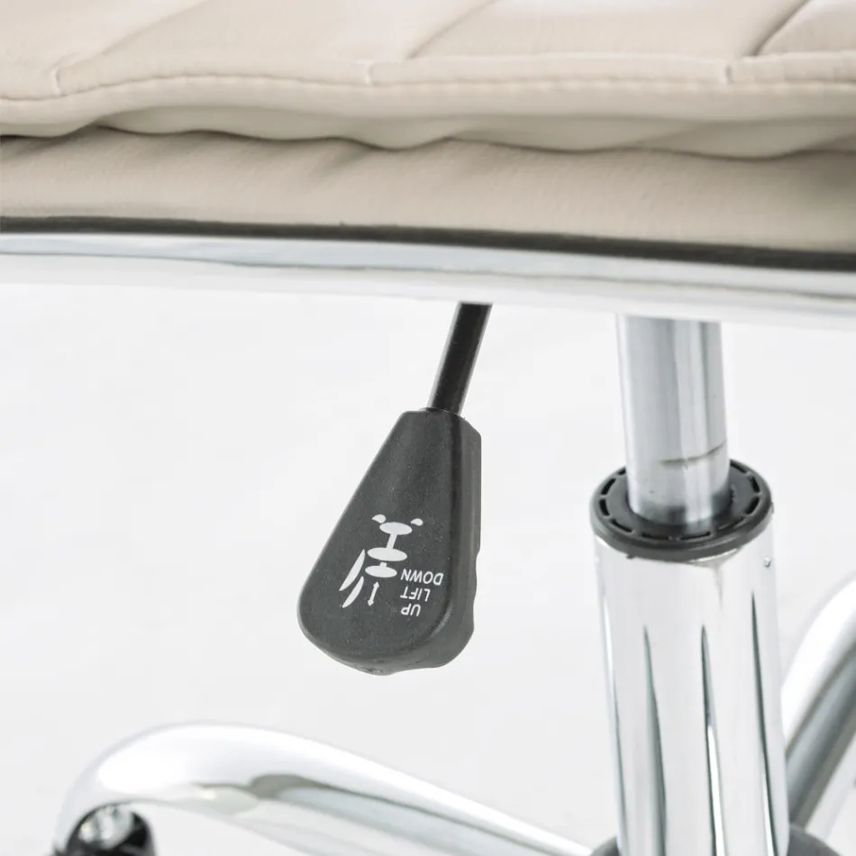 Ergonomisk kontorlænestol med armlæn i stål og imiteret læder - Mantica Viadurini