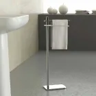 Moderne håndklædestativ med 2 jernarme fremstillet i Italien - Cali Viadurini