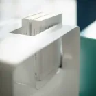 Højkvalitets farvet metalgulvmagasinstativ fremstillet i Italien - Imane Viadurini