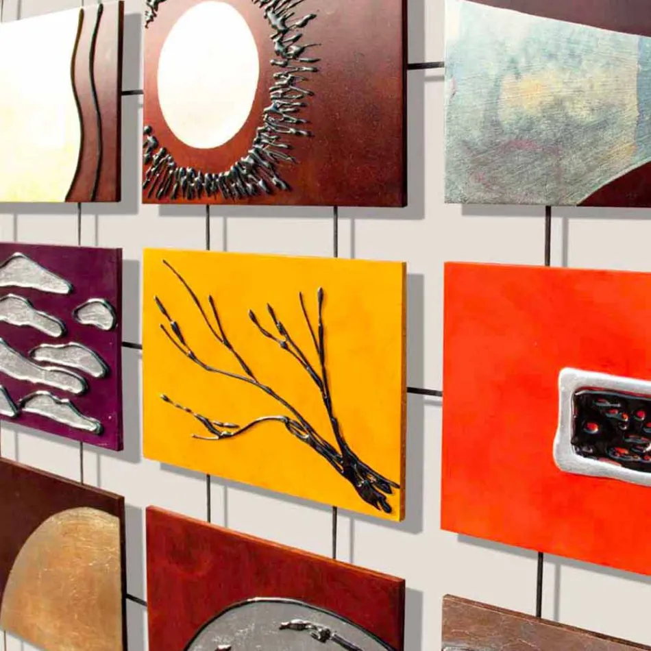 Moderne billede komplet med reliefpaneler ophængt på kloge tove Viadurini