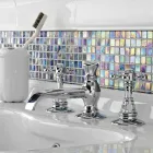 Vintage 3-hullers håndvaskhane i vintage messing Fremstillet i Italien - Elisea Viadurini