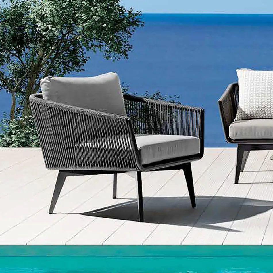 Stue bestående af 2- eller 3-personers sofa, lænestole og sofabord - Elios Viadurini