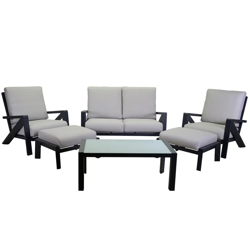 Stue bestående af sofa, sofabord og lænestole med fodstøtte - Opslagstavle Viadurini