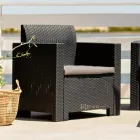 Stue med 1 sofa, 2 lænestole og 1 sofabord med sædehynder - Maskine Viadurini