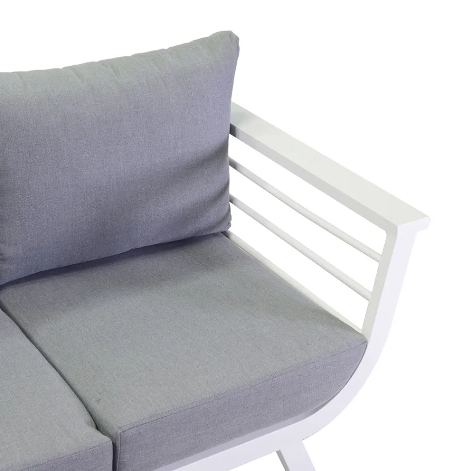 Udendørs stue bestående af 1 3-personers sofa, 2 lænestole og 1 sofabord - Righello Viadurini