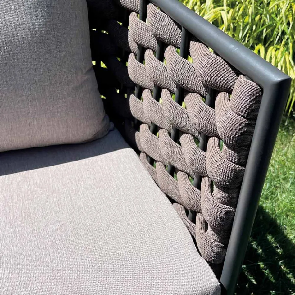 Udendørs stue med sofa, lænestol og rektangulært sofabord - Mælkebøtte Viadurini