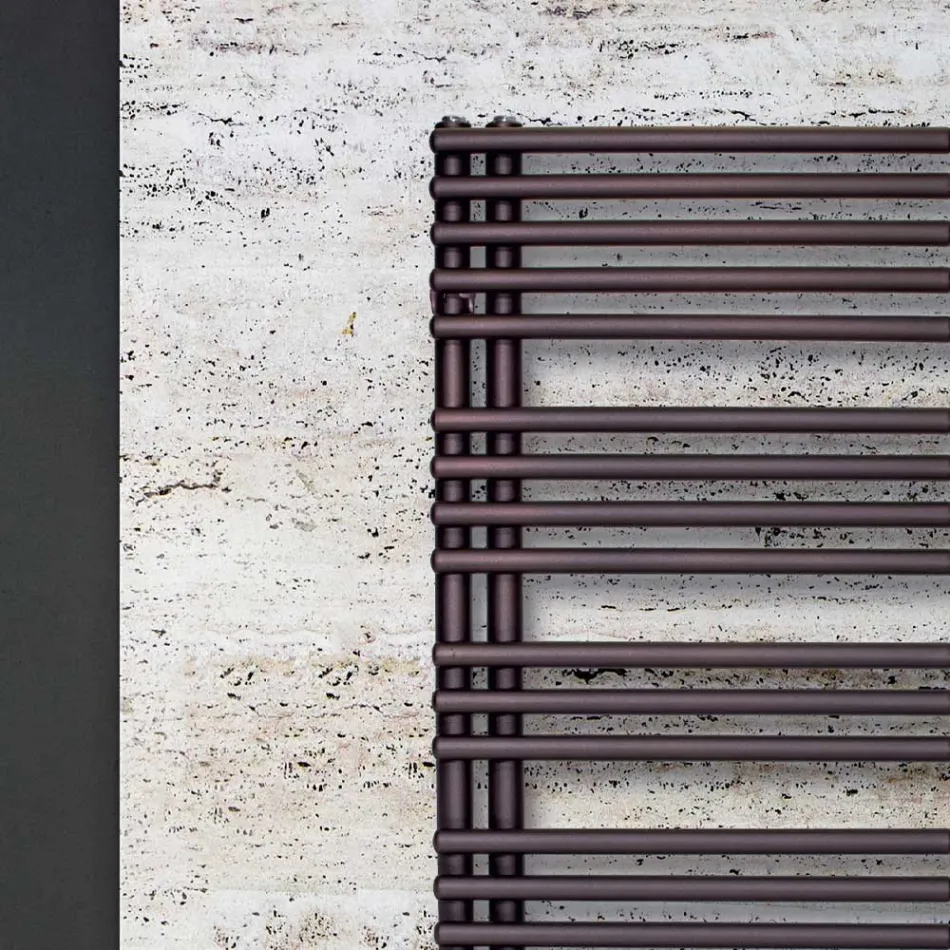 Elektrisk håndklædevarmer i kulstofstål fremstillet i Italien - surkirsebær Viadurini