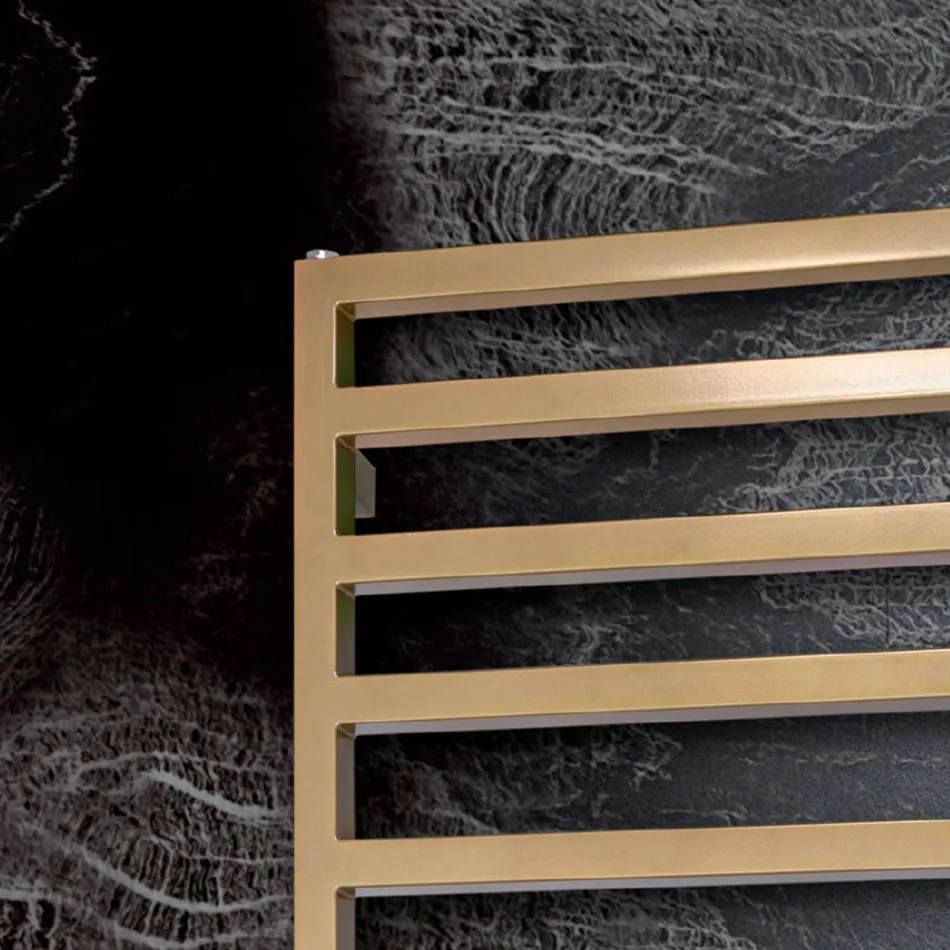 Hydraulisk håndklædevarmer med enkle linjer i stål Made in Italy - Pistacie Viadurini