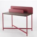 Moderne skrivebord i farvet metal og egetræ i italiensk design - Nadin