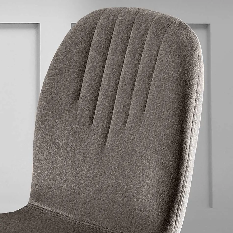 Stol med monokok stofsæde og træben lavet i Italien - Nezoku Viadurini