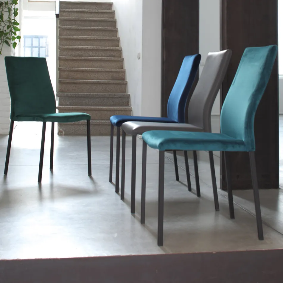 Køkkenstol med metalben og fløjlssæde, 4 stk - Darvina Viadurini