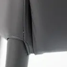 Spisestuestol med armlæn betrukket med sort læder Fremstillet i Italien - Meyer Viadurini