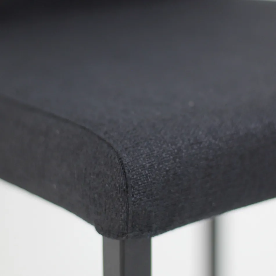 Spisestuestol i stof med højt ryglæn lavet i Italien - Orietta Viadurini