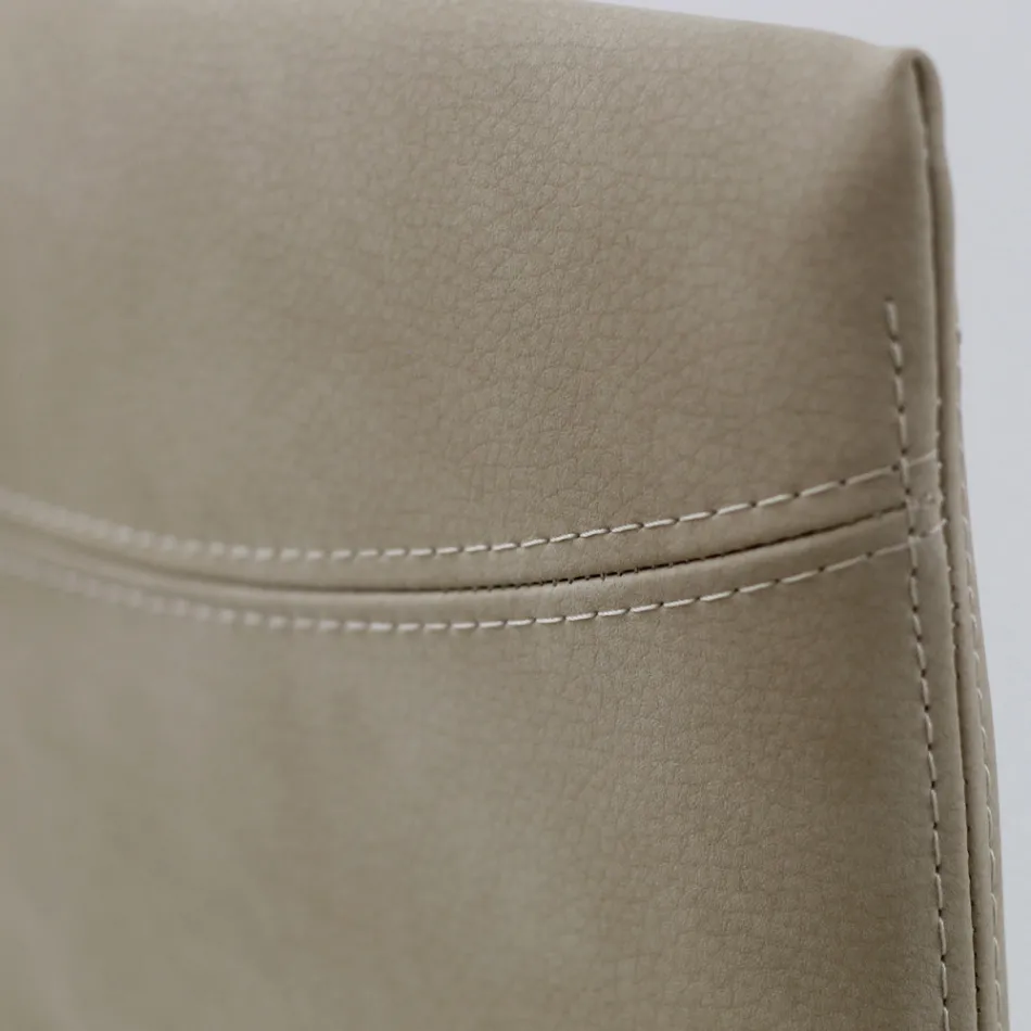 Stuestol i imiteret læder med lakerede ben lavet i Italien - Roslin Viadurini