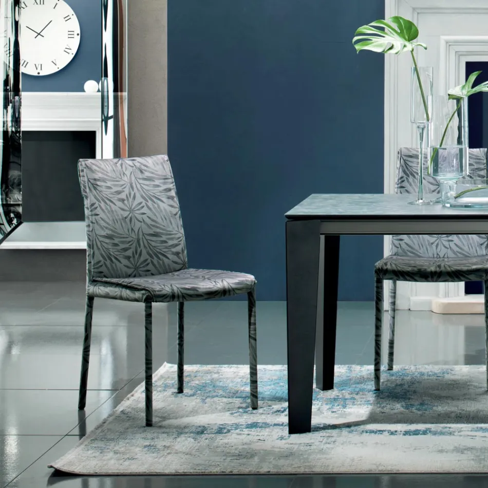 Polstret og stofpolstret stol lavet i Italien 4 stykker - Monnalisa Viadurini