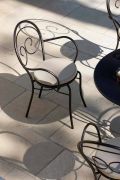 Stabelbar udendørs stol i metal fremstillet i Italien, 2 stykker - autoritet