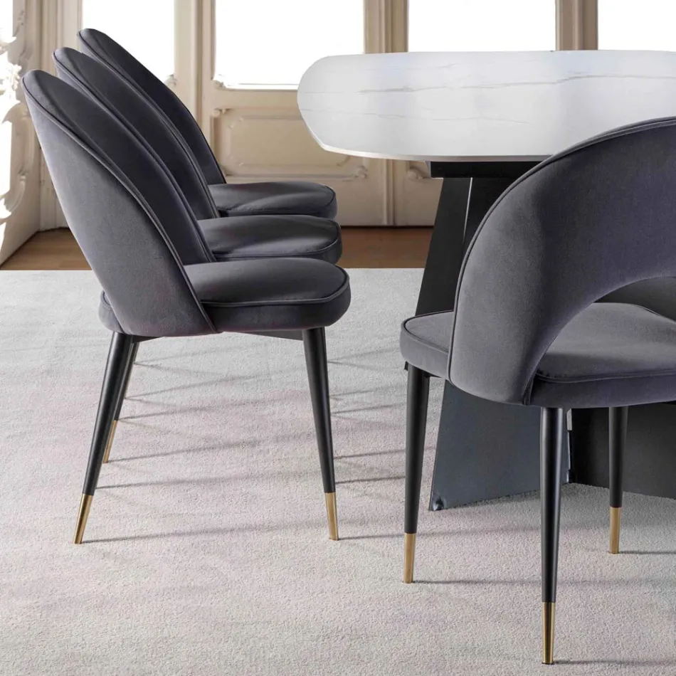 Fløjlstol med sort metal og ben i messing af messing, 4 stykker - Sibea Viadurini