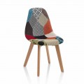Moderne stol i patchworkstof med træben, 4 stykker - Selena