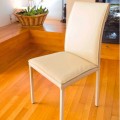 Bessie duvefarvet læderstole spisestue stol, lavet i Italien