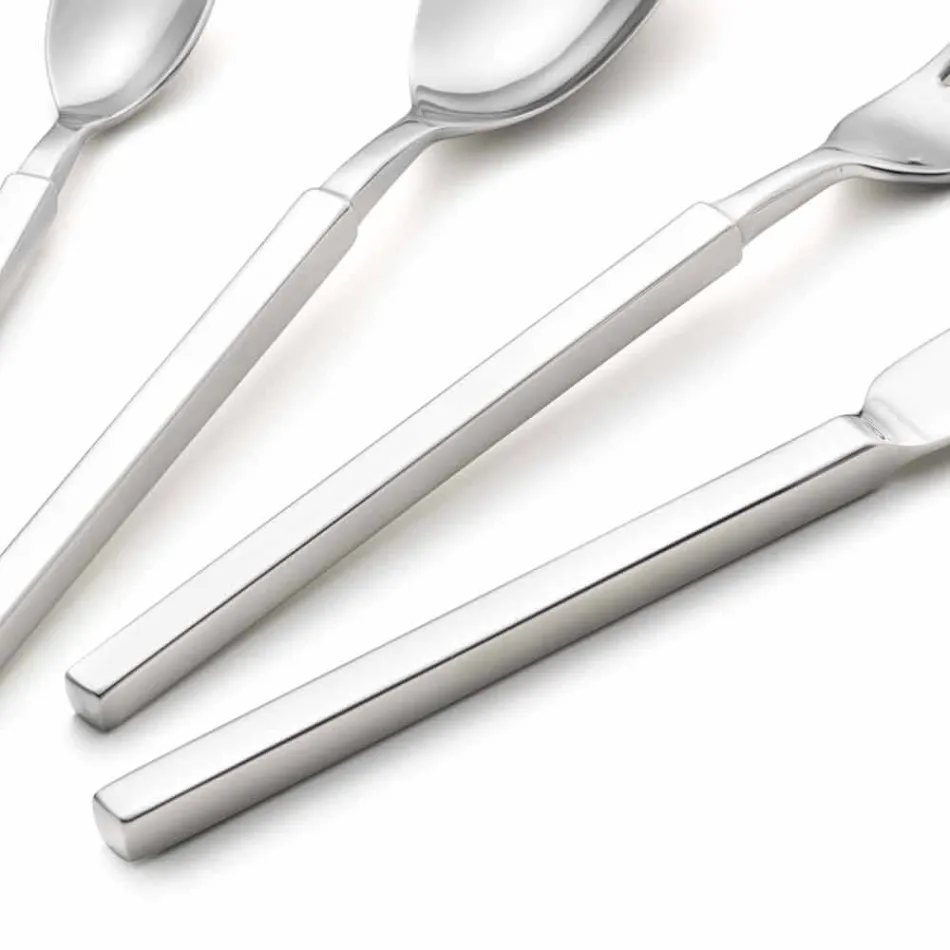 Komplet stålbestikssæt 24 stykker Design Made in Italy - Tricky Viadurini