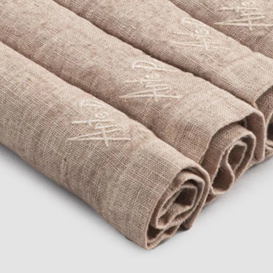 Elegant servietservice i linned med foldkant, 6 farvede stykker - Onestini Viadurini