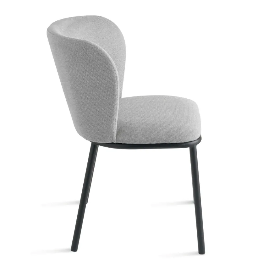 Sæt med 2 polstrede stofstole med malet metalstel - Leandra Viadurini