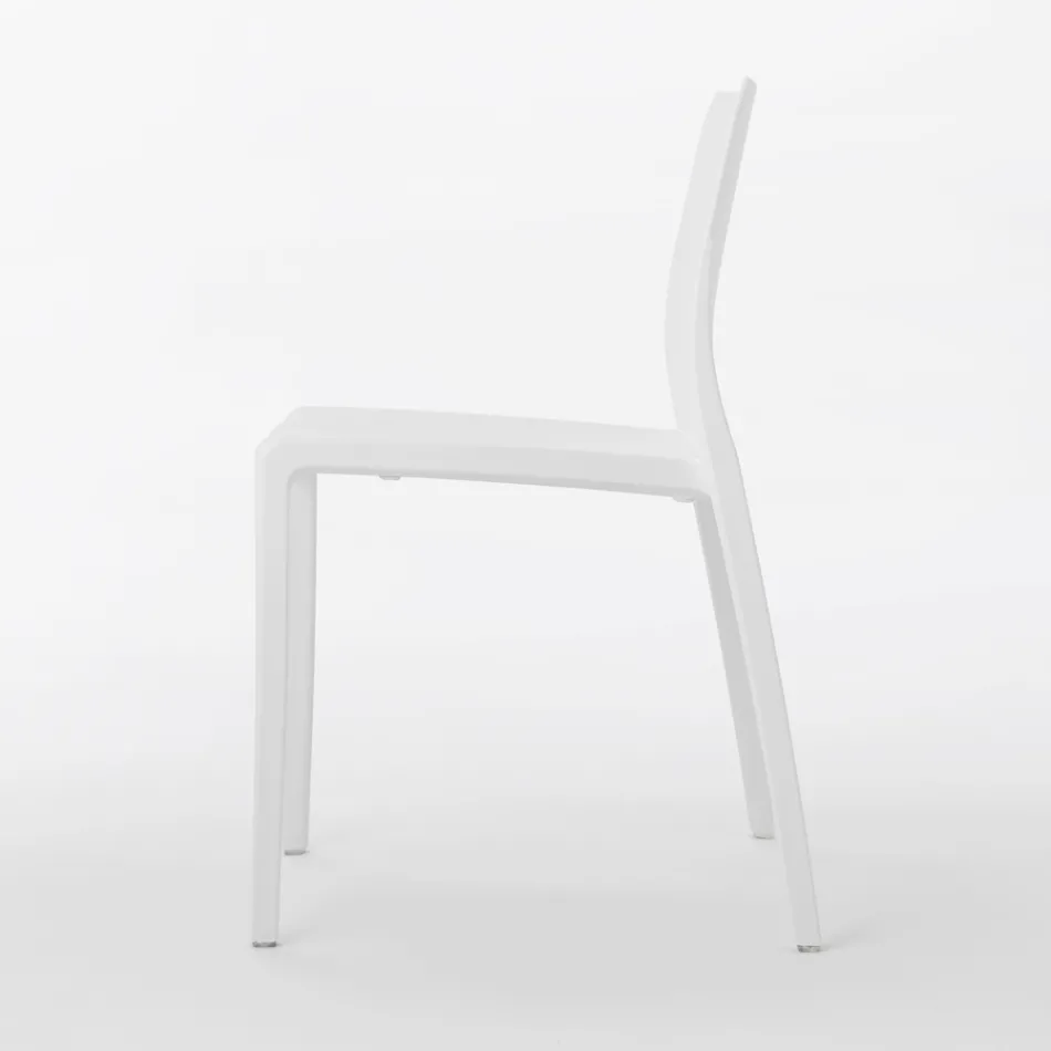 Sæt med 4 udendørs og indendørs stole i polypropylen i forskellige farver - bygget Viadurini