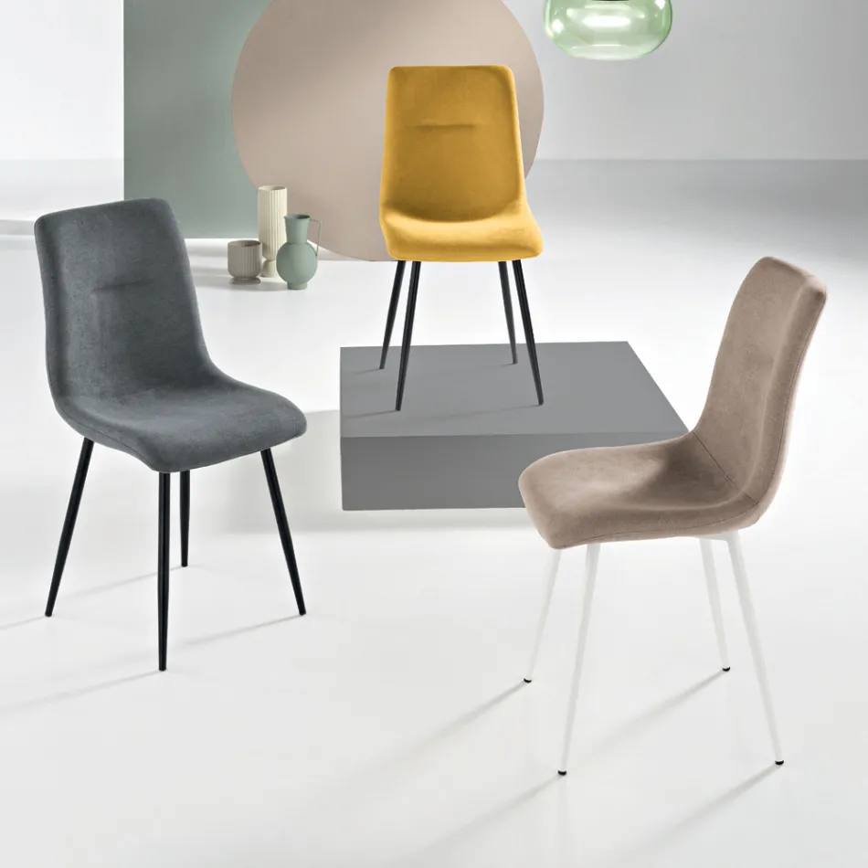 Sæt med 4 polstrede stofstole til stuen med metalbase - Projekt Viadurini