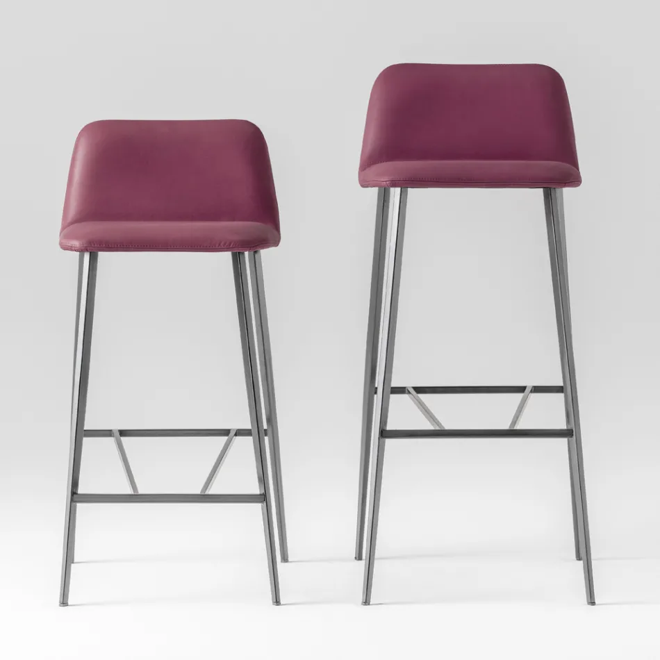 Kvalitets høj skammel i læder med metalbund lavet i Italien - Molde Viadurini