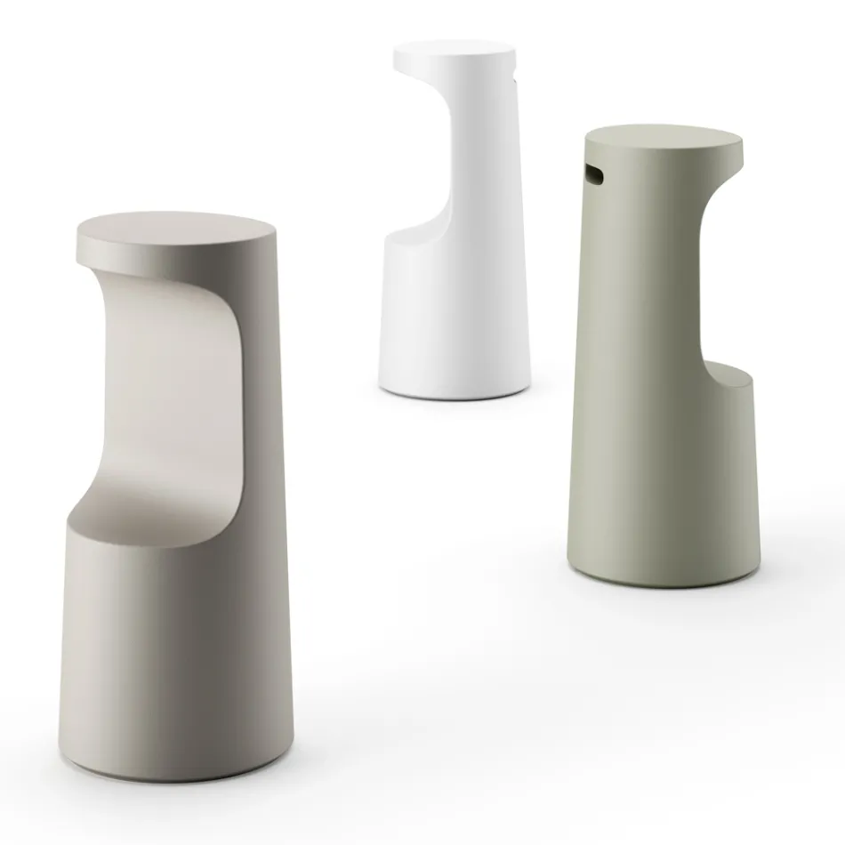 Høj design skammel i mat polyethylen til udendørs lavet i Italien - Forlina Viadurini