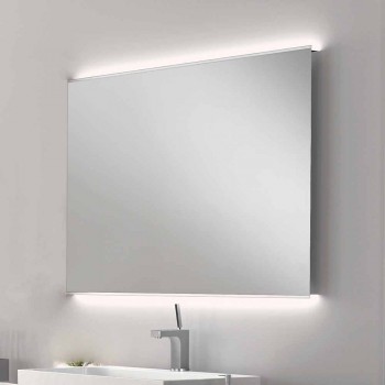 Badeværelse spejl med moderne design LED lys med matteret kanter Veva
