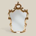 Klassisk formet spejl med guldbladsramme lavet i Italien - ædle