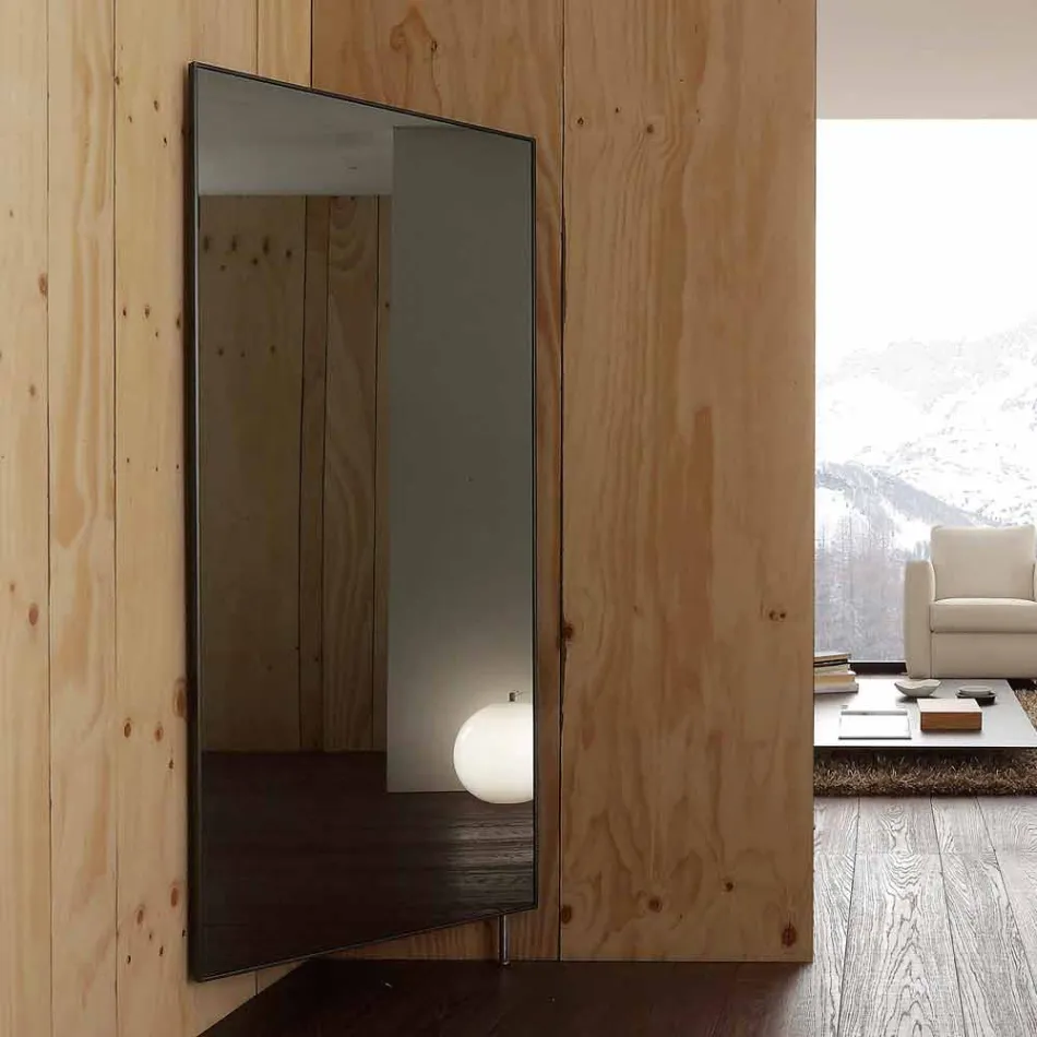 Vægspejl med åbningsdør og kappekroge fremstillet i Italien - Boro Viadurini