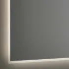 Baggrundsbelyst badeværelsesspejl med sandblæst ramme Lavet i Italien - Floriana Viadurini