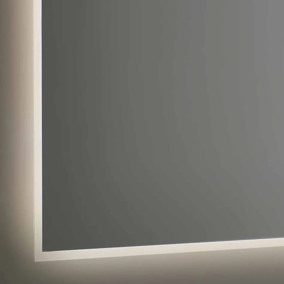 Baggrundsbelyst badeværelsesspejl med sandblæst ramme Lavet i Italien - Floriana Viadurini