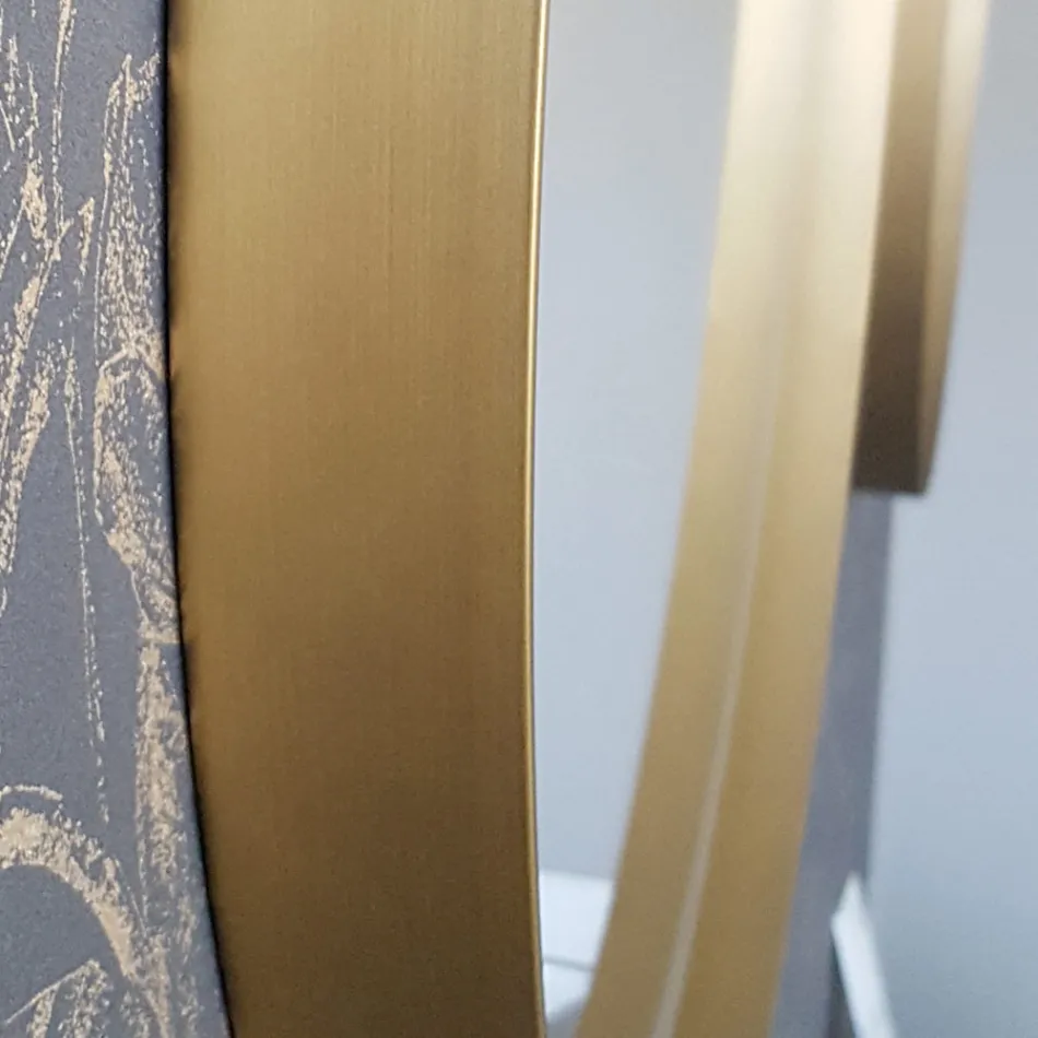 Rundvægsspejl med metalramme Forskellige farver og LED-lys - Renga Viadurini