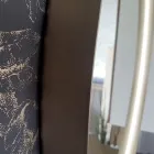 Rundvægsspejl med metalramme Forskellige farver og LED-lys - Renga Viadurini