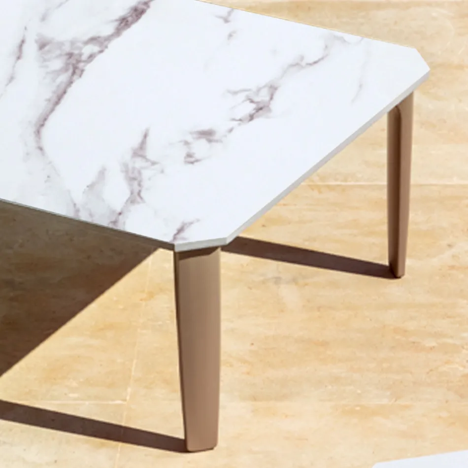 Firkantet udendørs sofabord i aluminium og højkvalitets stentøj - Filomena Viadurini