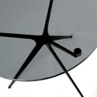 Sofabord med rund glasplade og 3 ben lavet i Italien - Siste Viadurini