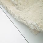 Fossil Stone sofabord med hærdet glasplade - Isabel Viadurini