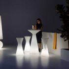 Lys udendørs sofabord med rund top i HPL fremstillet i Italien - Desmond Viadurini