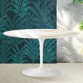 Saarinen Tulip ovalt sofabord H 41 cm i blank Calacatta guld Florim keramik - skarlagenrød