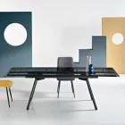 Udtræksbord 160/240x91 cm i røget glas og sort metalfod - Søjle Viadurini