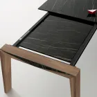 Udtrækkeligt bord til 2,4 m i massivt træ og keramisk plade - Antares Viadurini