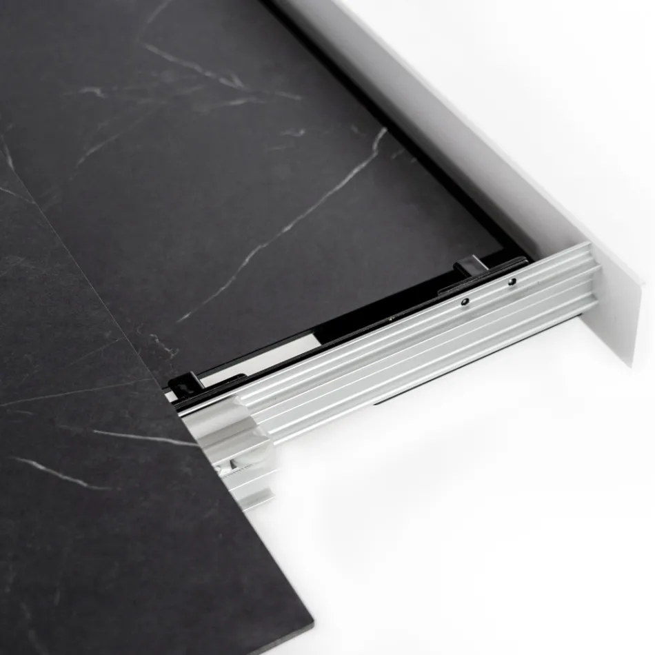 Udtrækkeligt bord til 270 cm med HPL-plade og aluminiumsbund - Villongo Viadurini