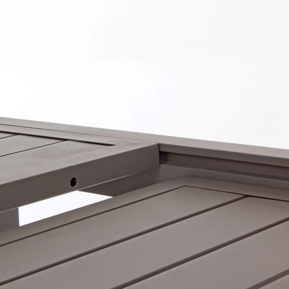 Udtrækkeligt havebord op til 240 cm i hvid eller taupe aluminium - Franz Viadurini